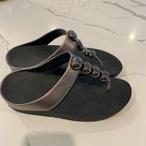 Fitflop Size 7 Gunmetal sandal